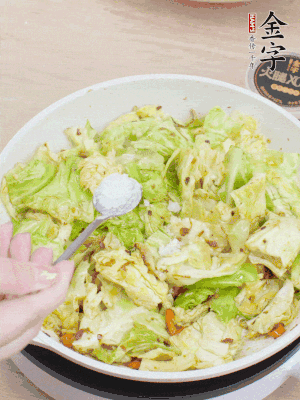 一點鹽、糖調味。